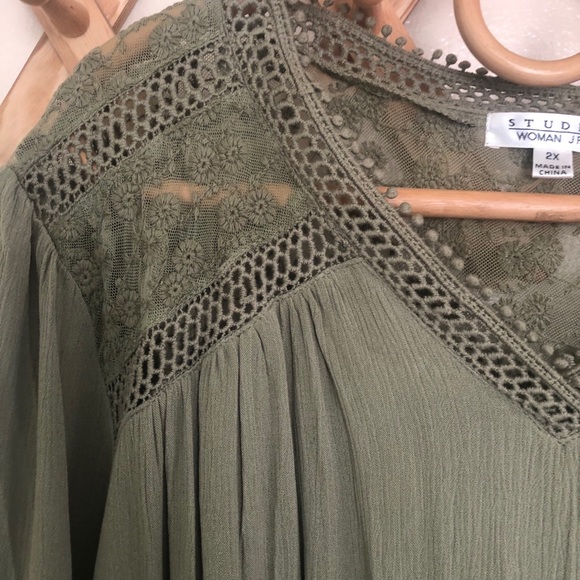 Studio JP Woman’s Army Green Lace Blouse 2X - Picture 3 of 10